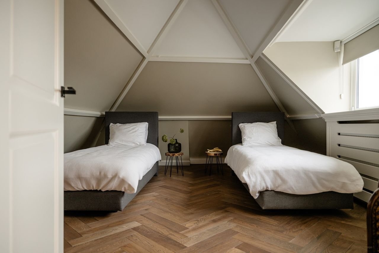 Luxe bovenwoning van 180m² vlak bij zee - Afbeelding 36