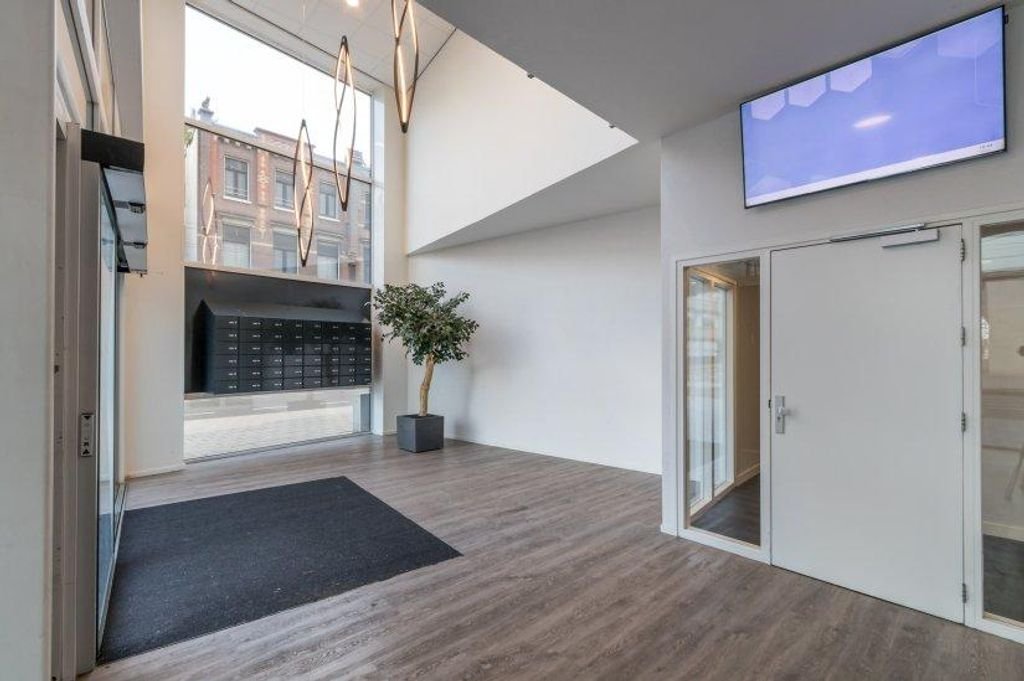 Central Living Near Arnhem Station - Image 3