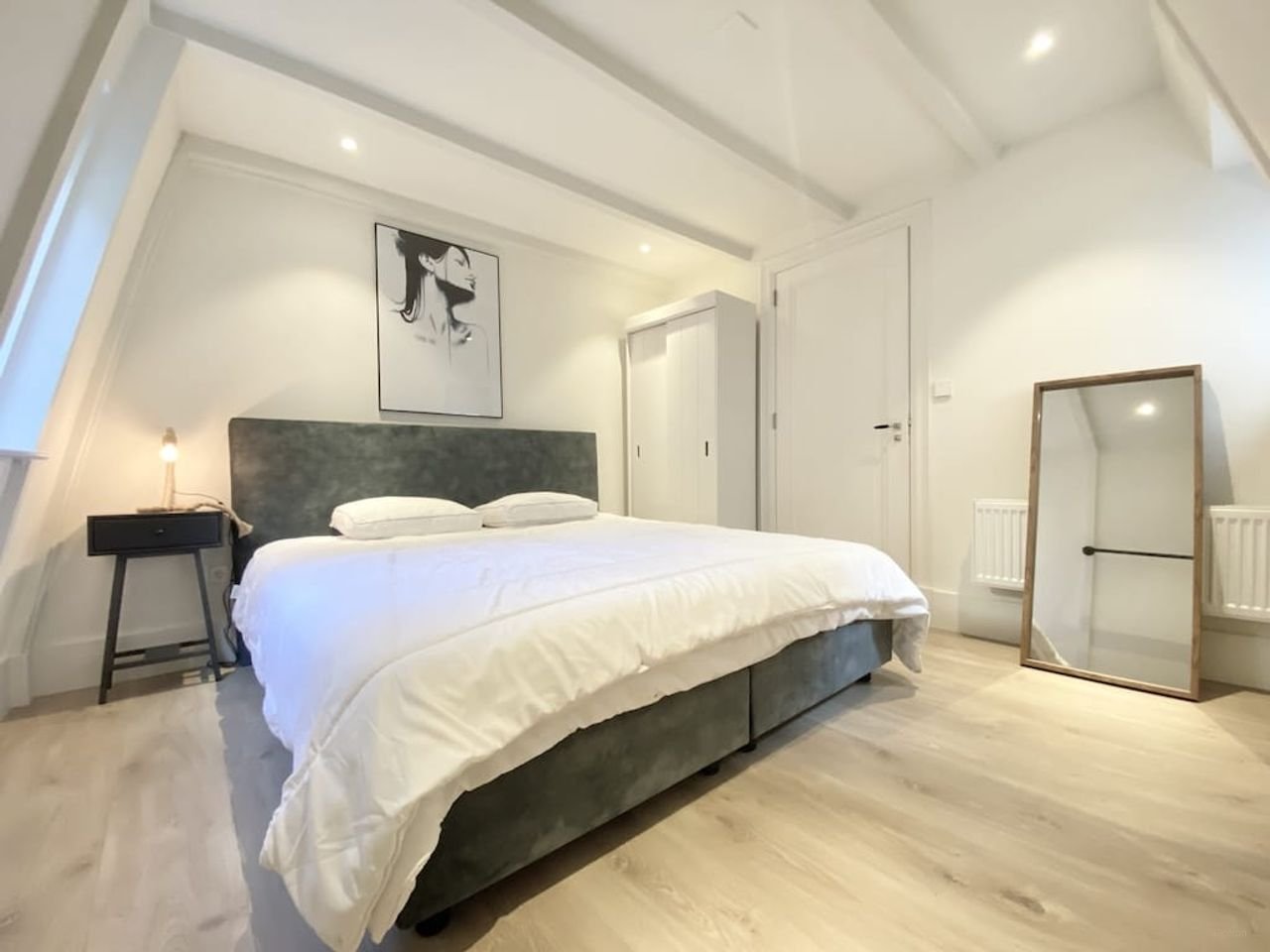 94m² living on the Nieuwezijds Voorburgwal - Image 12