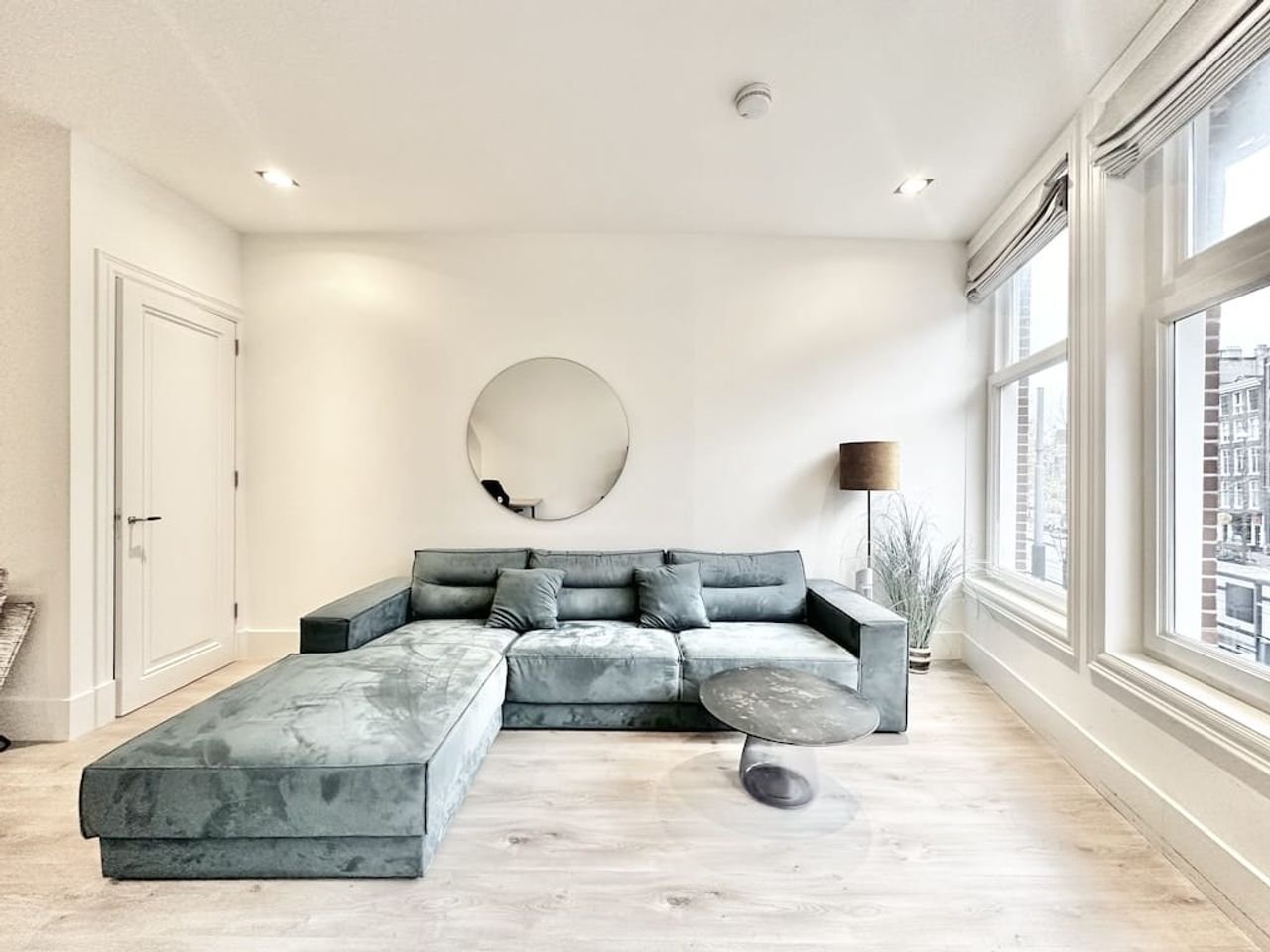 94m² living on the Nieuwezijds Voorburgwal - Image 2