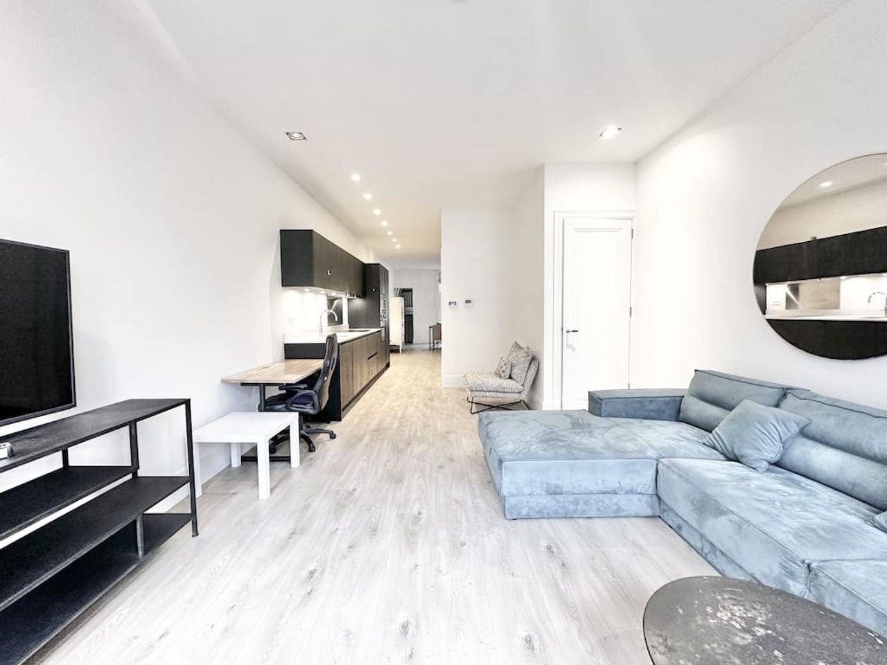 94m² living on the Nieuwezijds Voorburgwal - Image 3
