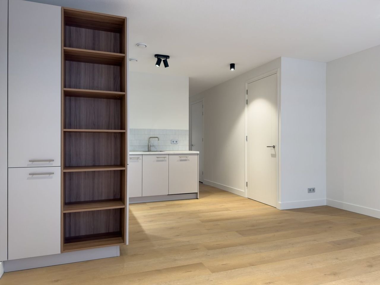 Gerenoveerd appartement met dakterras in hartje stad - Afbeelding 27