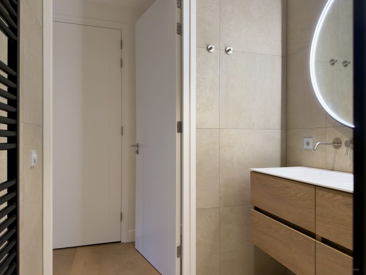 Gerenoveerd appartement met dakterras in hartje stad - Afbeelding 36