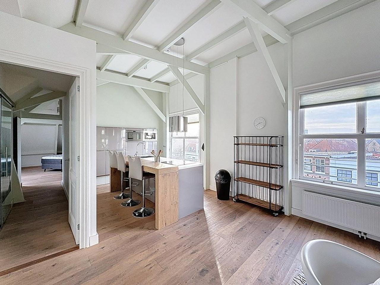 Gemeubileerd penthouse met dakterras in Haarlem - Afbeelding 9