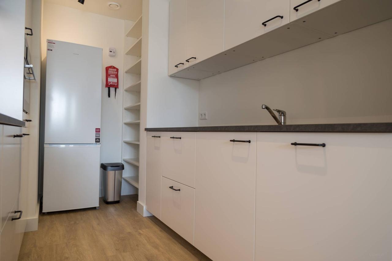 Renovated apartment with 30m² terrace - Image 11