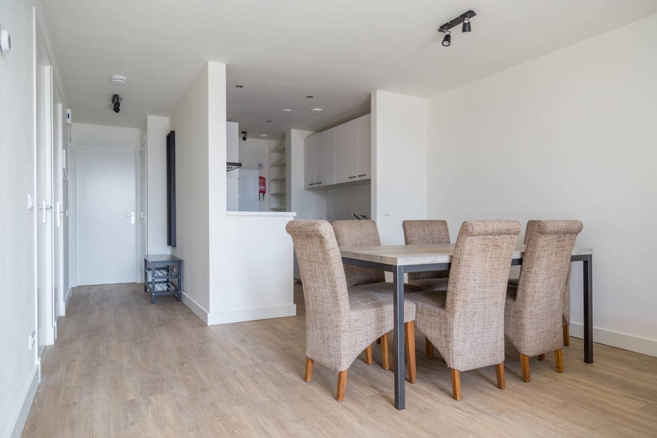 Renovated apartment with 30m² terrace - Image 4