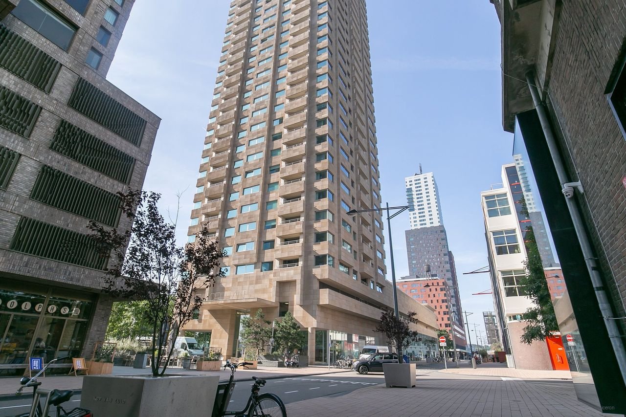 Licht appartement met balkon en uitzicht - Afbeelding 4