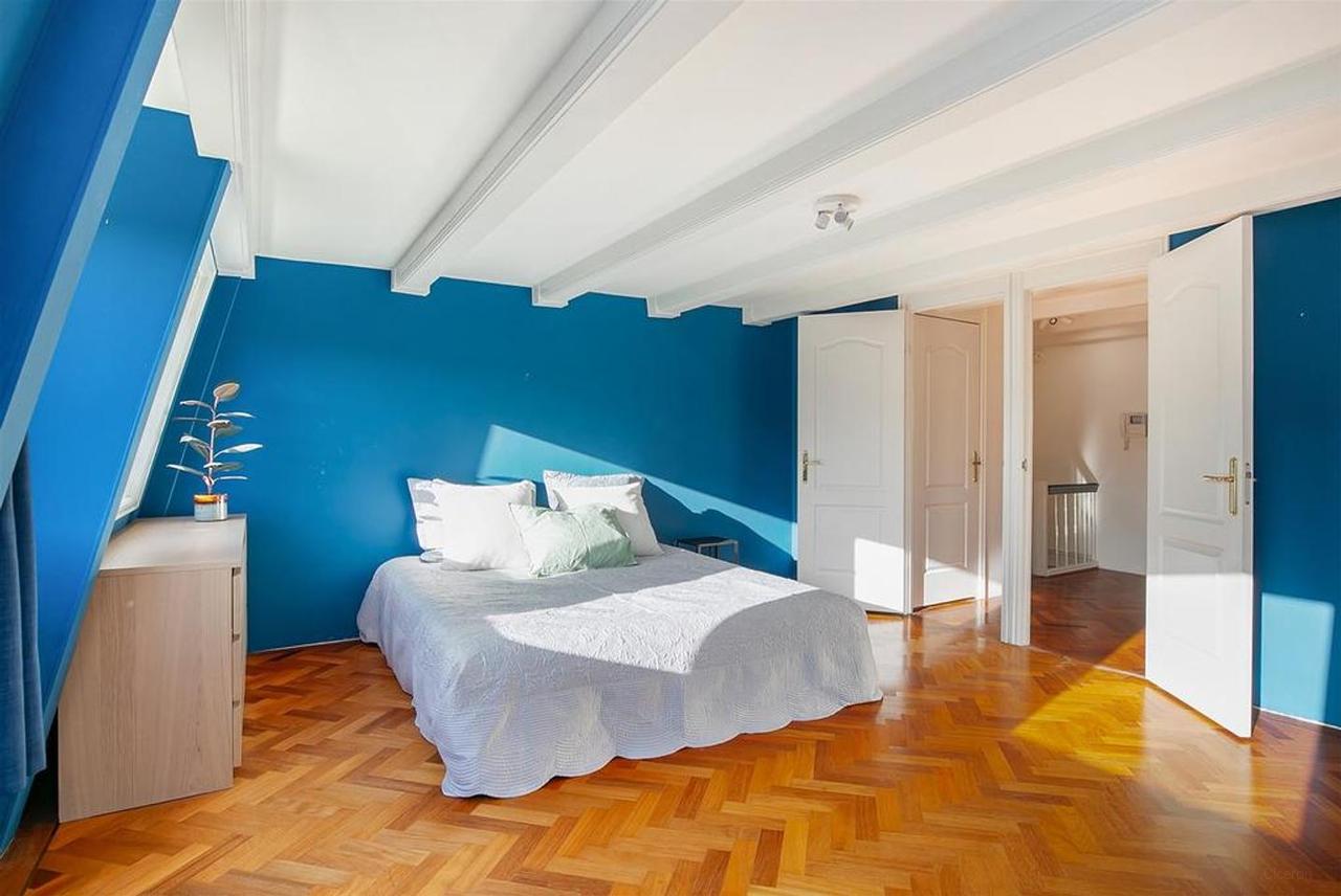 Furnished Duplex with Roof Terrace in Oud-West - Image 12