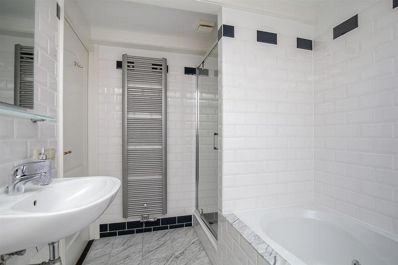 Furnished Duplex with Roof Terrace in Oud-West - Image 19