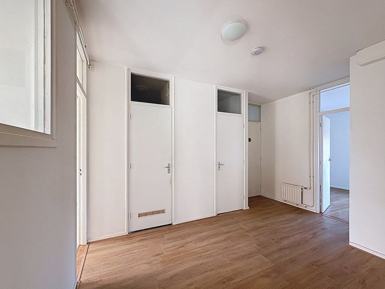 Bright apartment (105 m²) with two balconies - Image 18