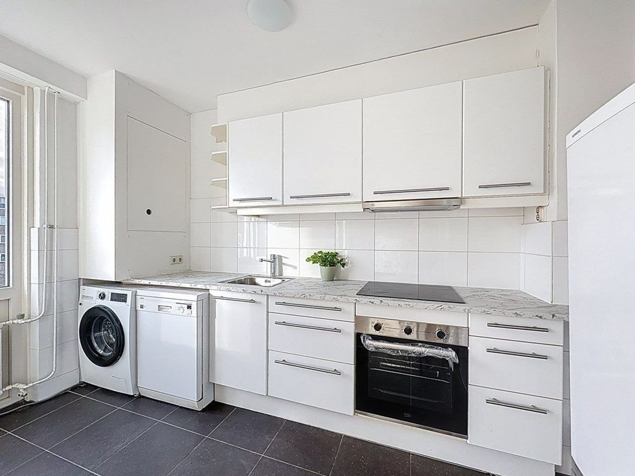 Bright apartment (105 m²) with two balconies - Image 7