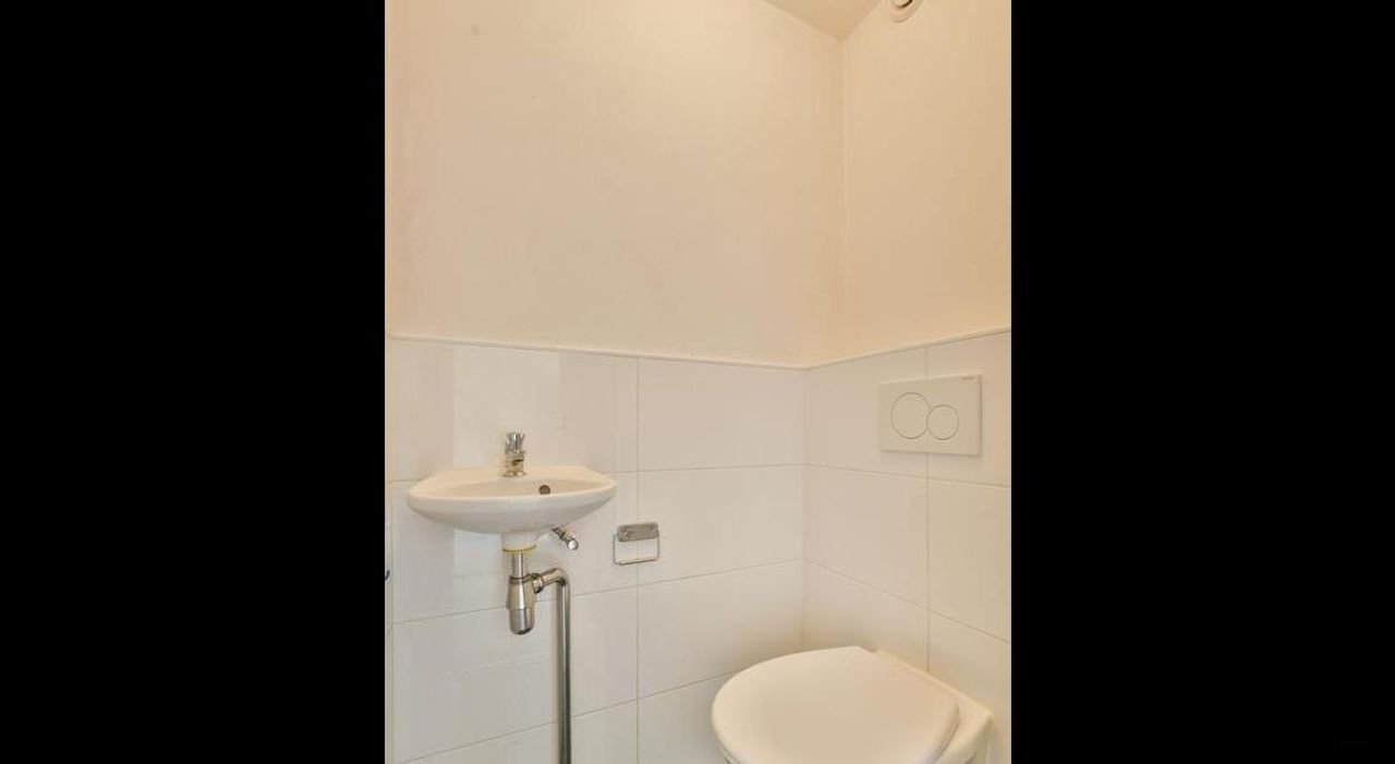 4-bedroom house with garden and garage in Hilversum - Image 3