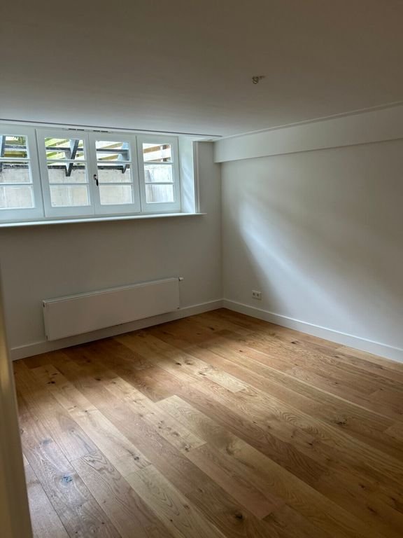 Spacious ground-floor apartment with a 60m² garden in South - Image 7