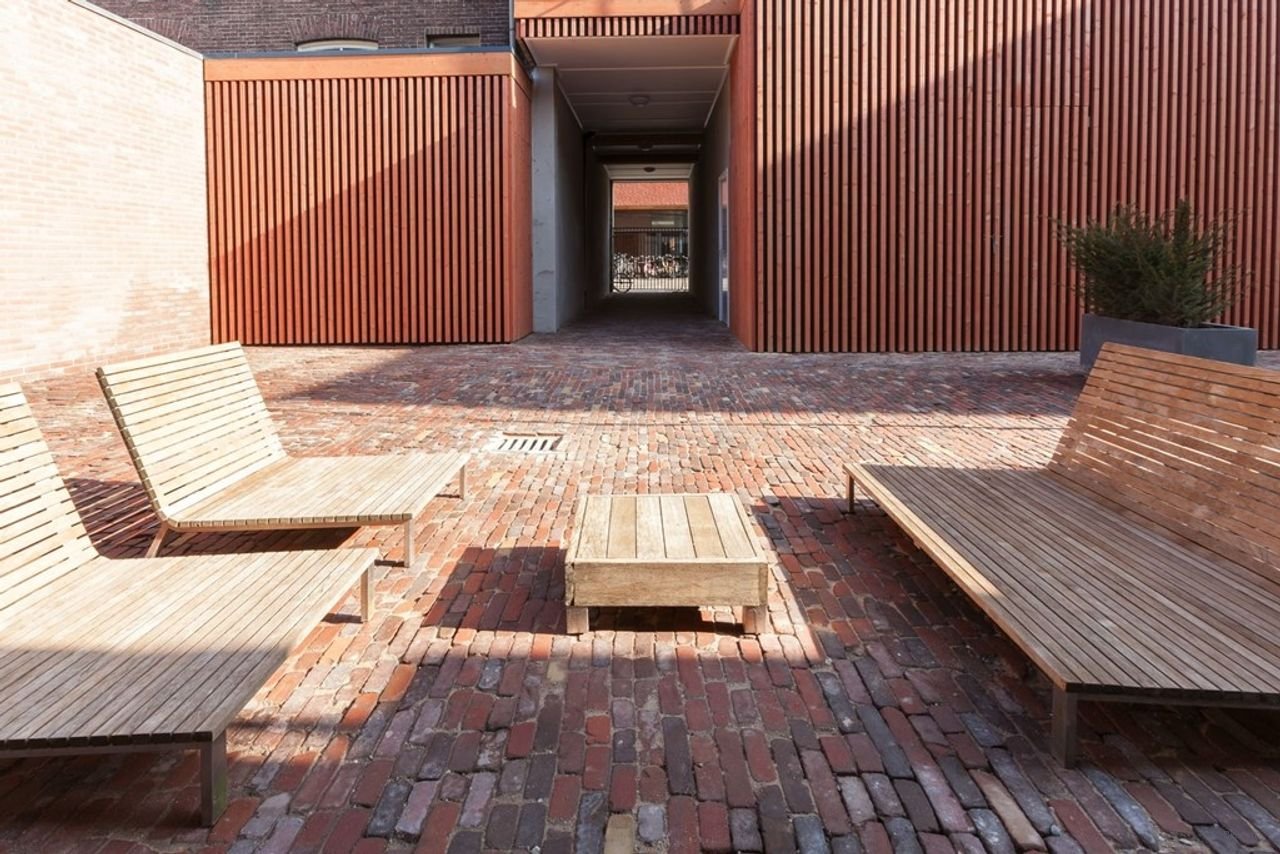 Modern city house with terrace in Spijkerkwartier - Image 15