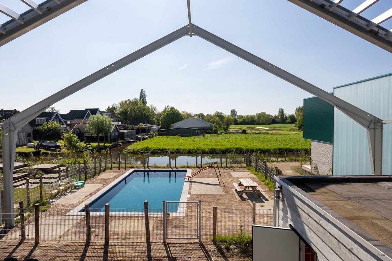 Luxury all-inclusive apartment in Avenhorn - Image 32