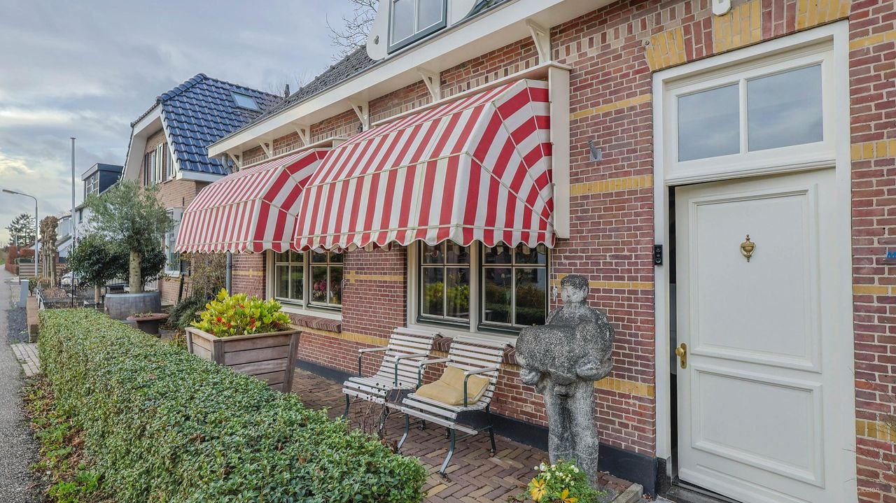 Royaal voorhuis in oude bakkerij (160m²) - Afbeelding 2