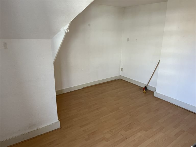 Room with private kitchenette on Valkenburgerweg - Image 3