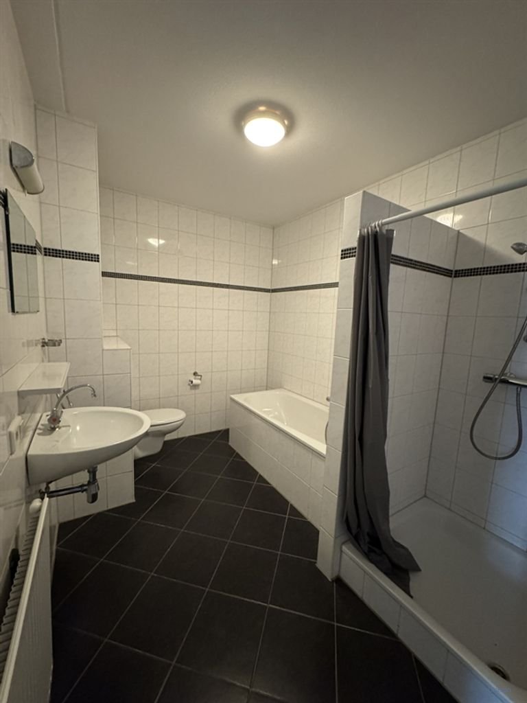 Modern appartement met lift en parkeergarage - Afbeelding 2