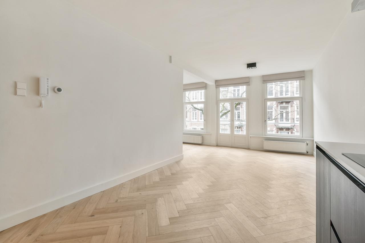 75 m² apartment with 3 balconies in Old-West - Image 2