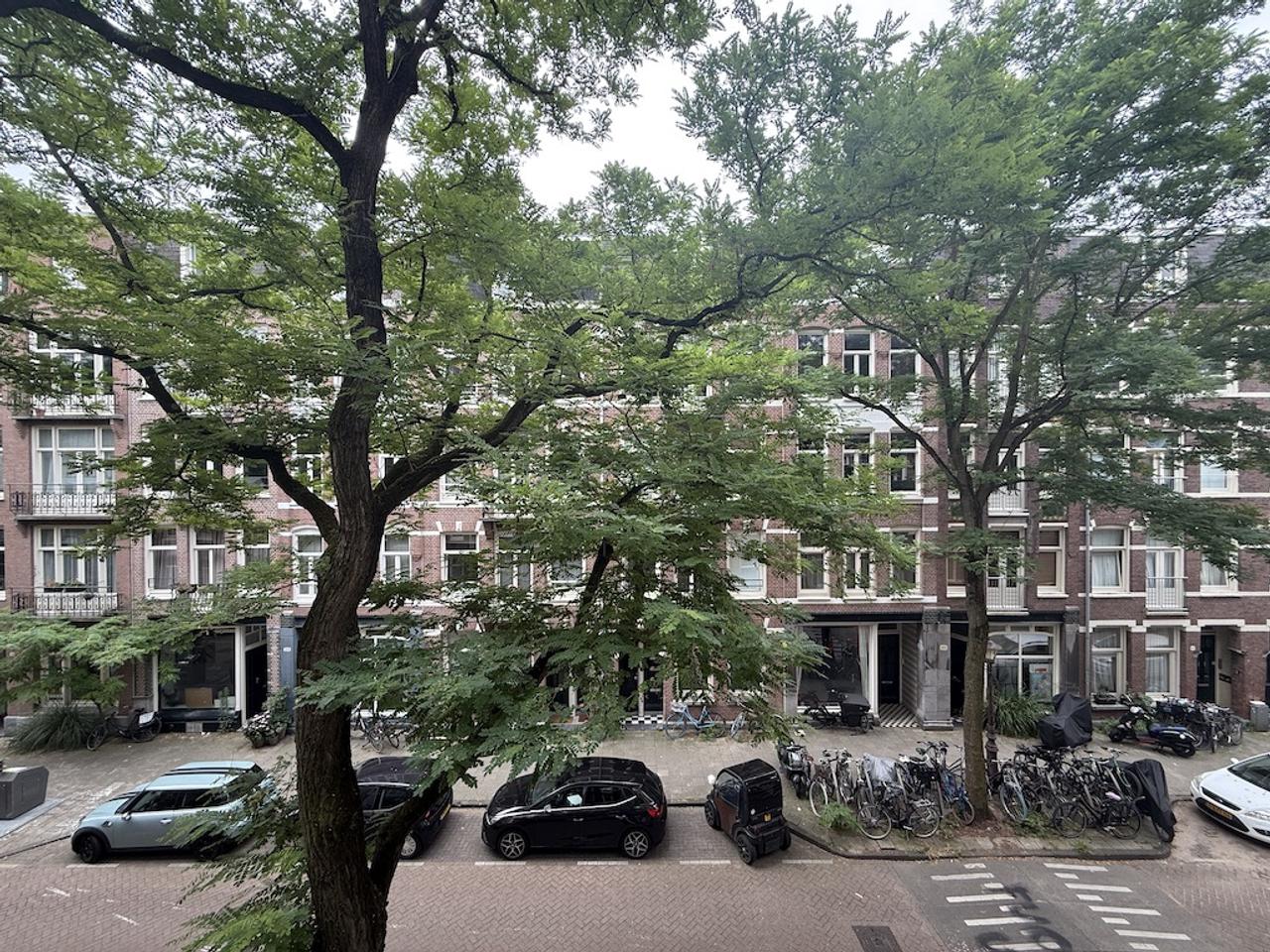 75 m² apartment with 3 balconies in Old-West - Image 18