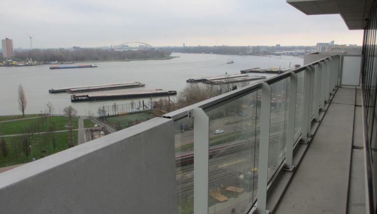 Luxe appartement met uitzicht en parking - Afbeelding 13