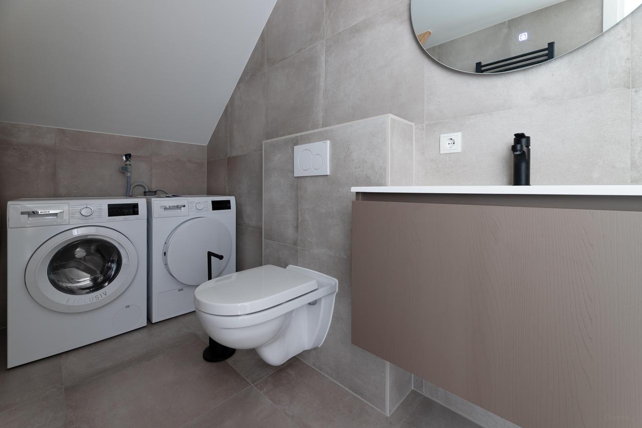 Renovated short-stay on Kerkstraat - Image 9