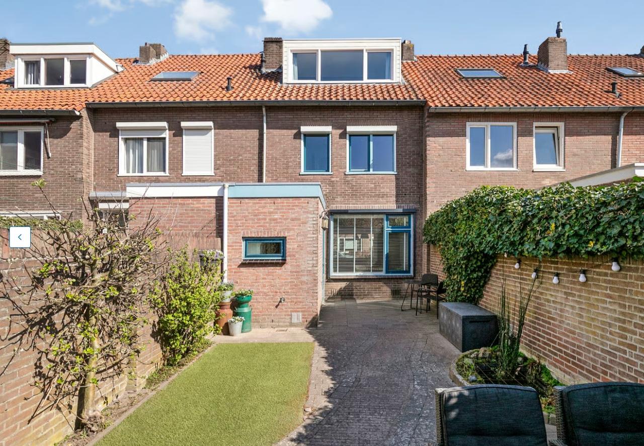 Characteristic house with garden in Het Ven - Image 17