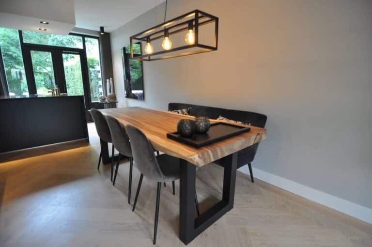 Stylish ground-floor apartment with a spacious garden - Image 5