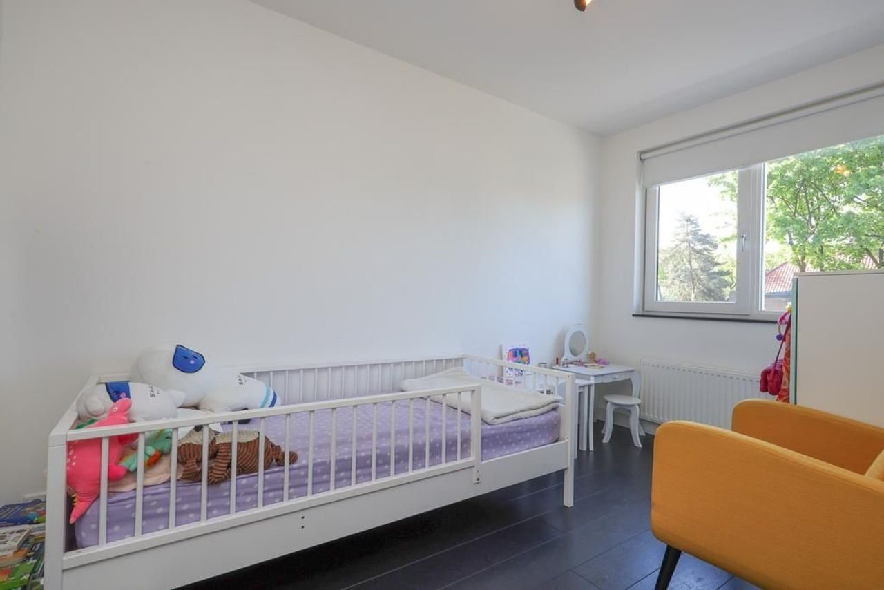 Spacious family home with south-facing garden in Boomberg - Image 14