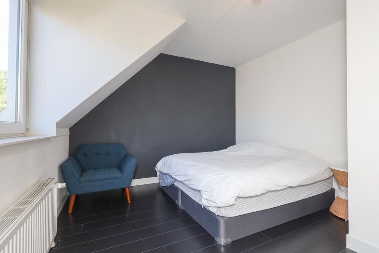 Spacious family home with south-facing garden in Boomberg - Image 17