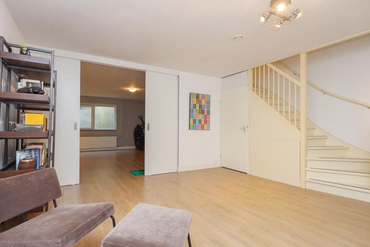 Spacious family home with south-facing garden in Boomberg - Image 31