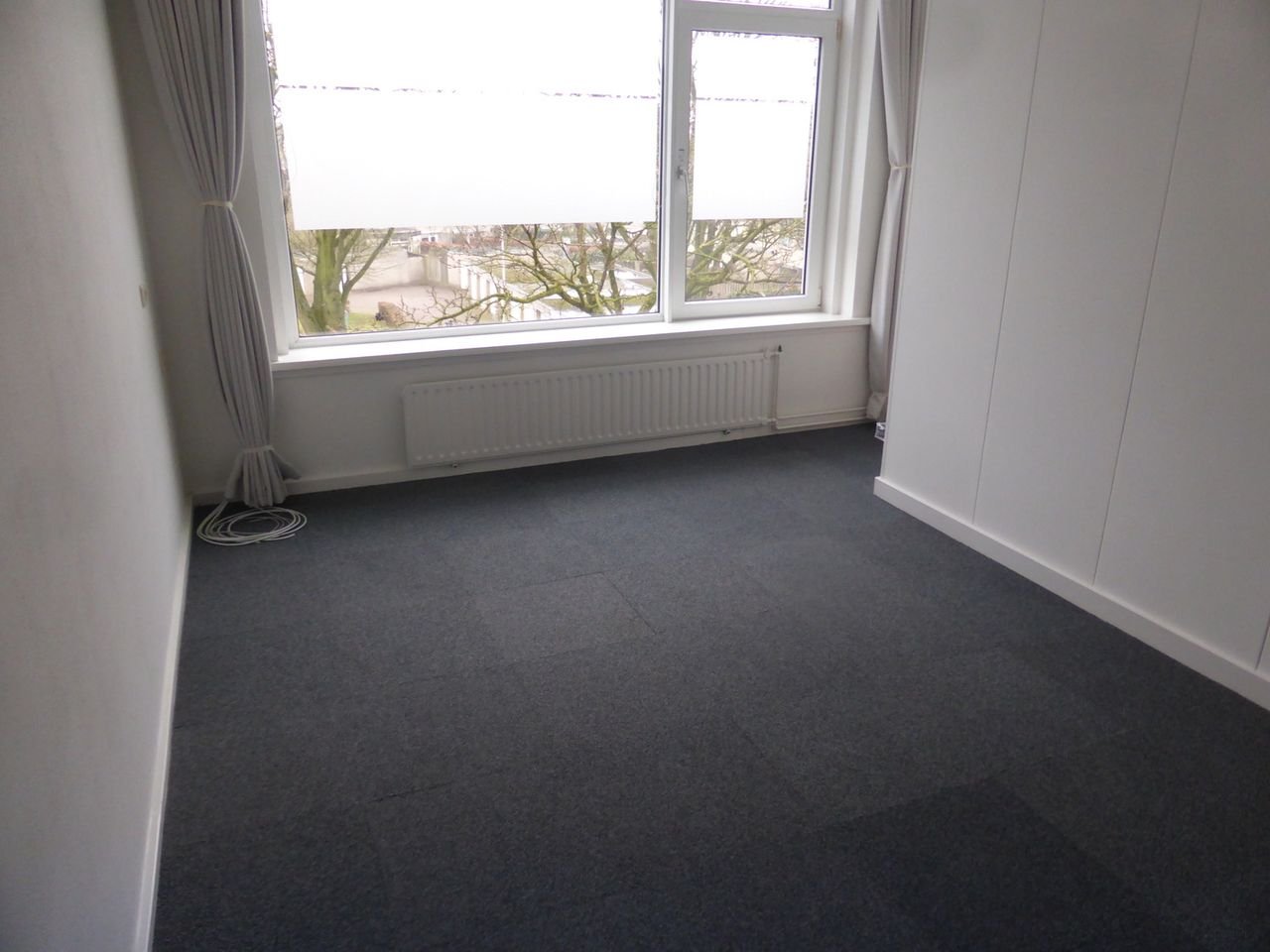 Kamer met wastafel vlakbij de universiteit - Afbeelding 5