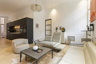 Gerenoveerde benedenwoning met tuin in centrum