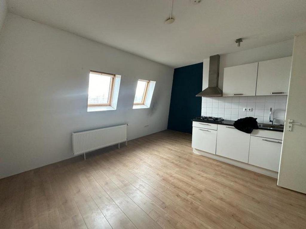 Kamer met eigen keuken in centrum - Afbeelding 1
