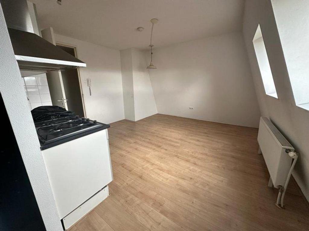 Kamer met eigen keuken in centrum - Afbeelding 2