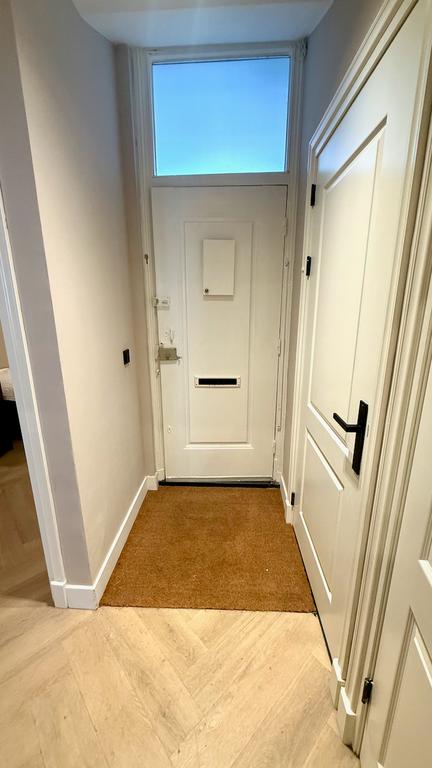 Gemeubileerd 3-kamerappartement met tuin - Afbeelding 24
