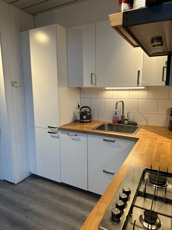 Gemeubileerd studentenappartement met 2 slaapkamers - Afbeelding 6