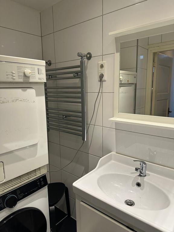 Gemeubileerd studentenappartement met 2 slaapkamers - Afbeelding 7