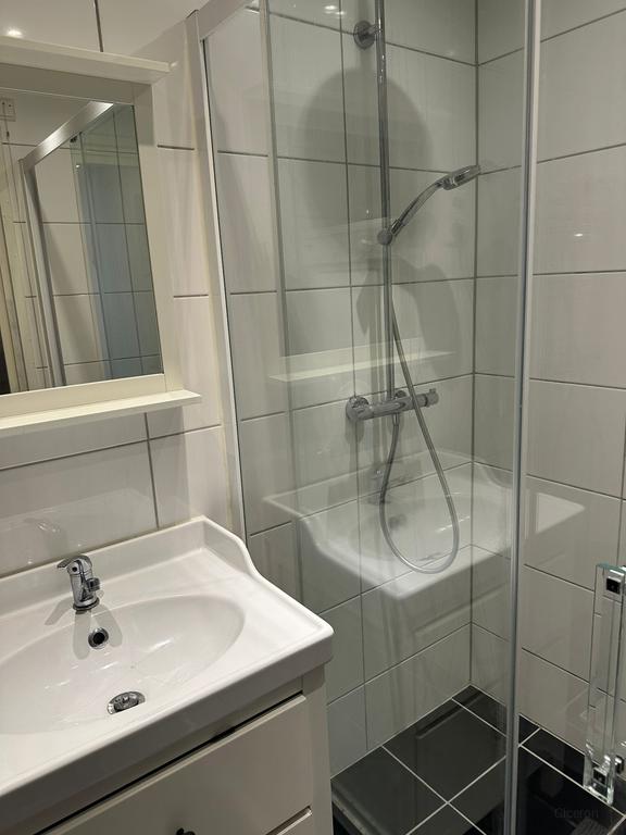 Gemeubileerd studentenappartement met 2 slaapkamers - Afbeelding 8
