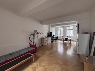 Furnished 70 m² studio in city center - Image 4