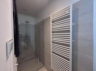 Furnished 70 m² studio in city center - Image 11