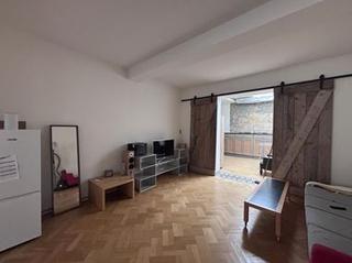 Furnished 70 m² studio in city center - Image 3