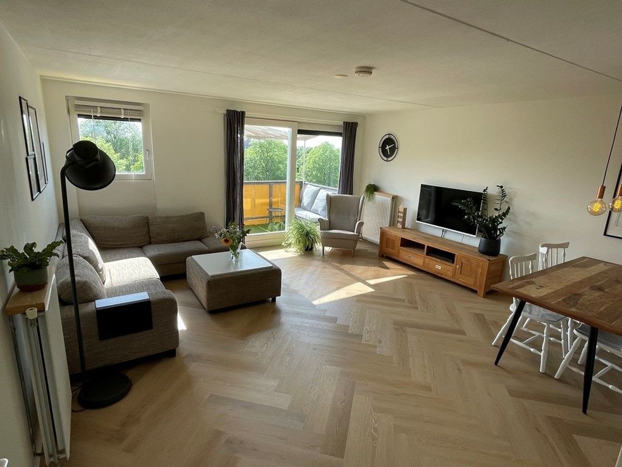 Licht 3-kamer appartement met balkon (Z-W) - Afbeelding 3
