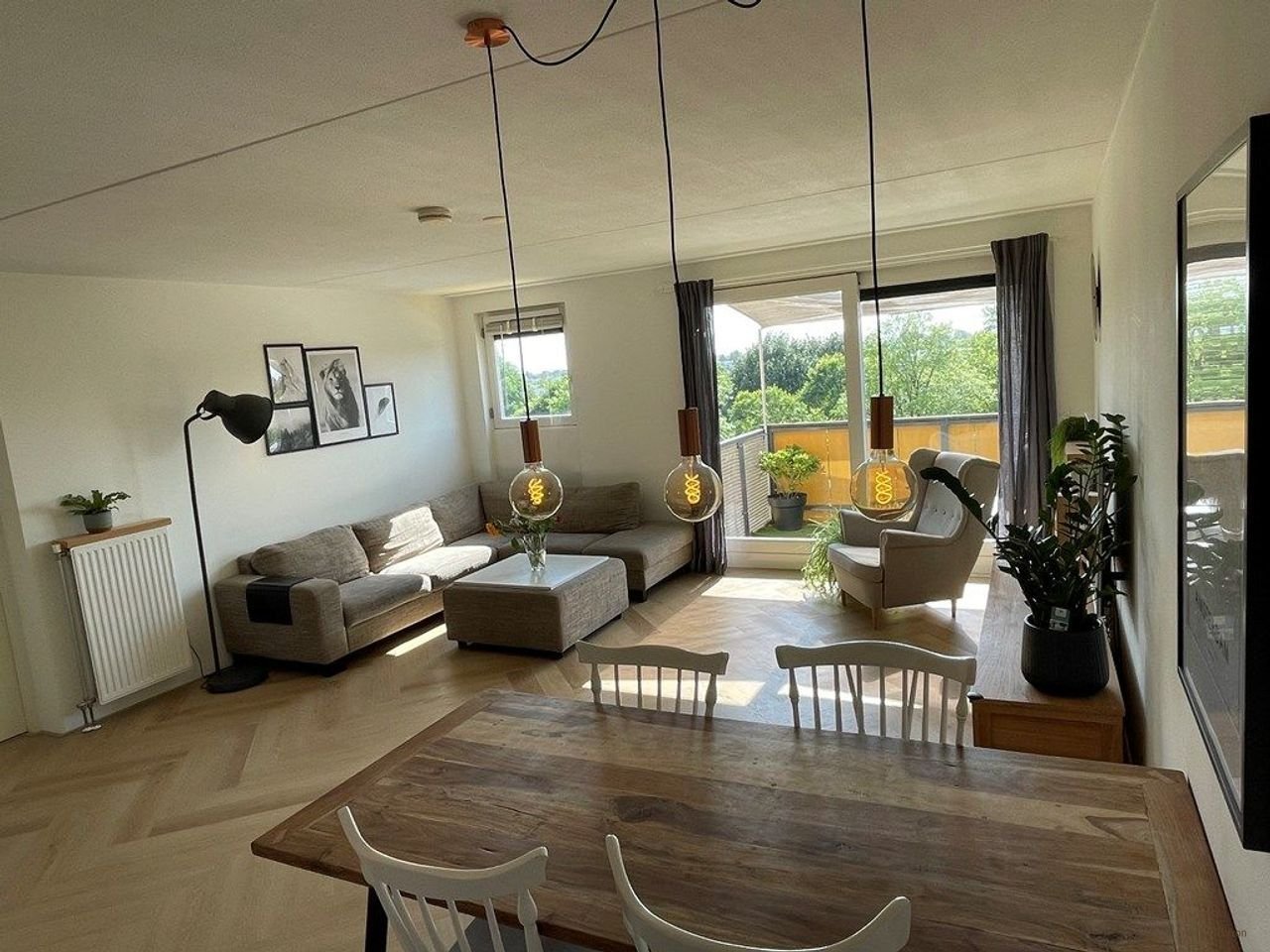 Licht 3-kamer appartement met balkon (Z-W) - Afbeelding 1