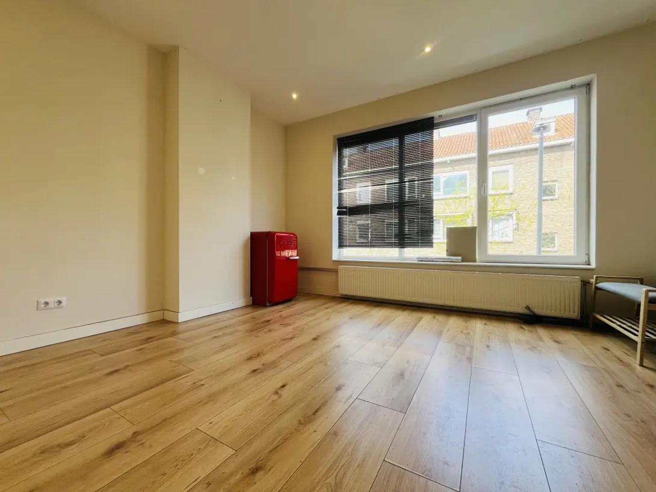 Studentenstudio van 23 m² in Tarwewijk - Afbeelding 1