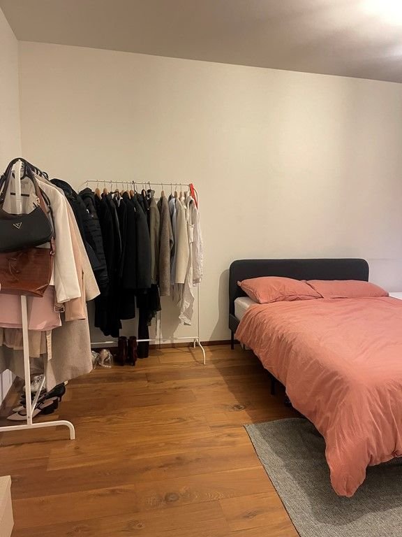 Ruim appartement met eigen parkeerplek - Afbeelding 12