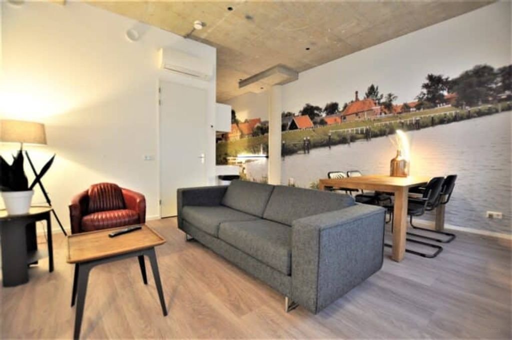Furnished apartment on the Wal with roof terrace and gym - Image 2
