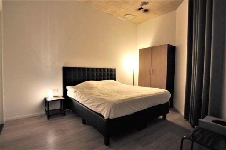 Complete apartment with gym in Eindhoven City Center - Image 5