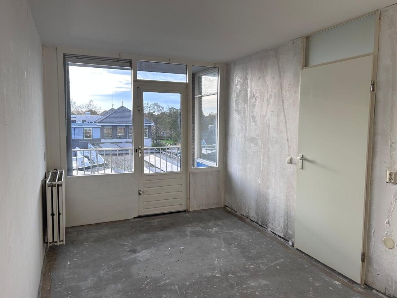 55+ Apartment above supermarket - Image 6