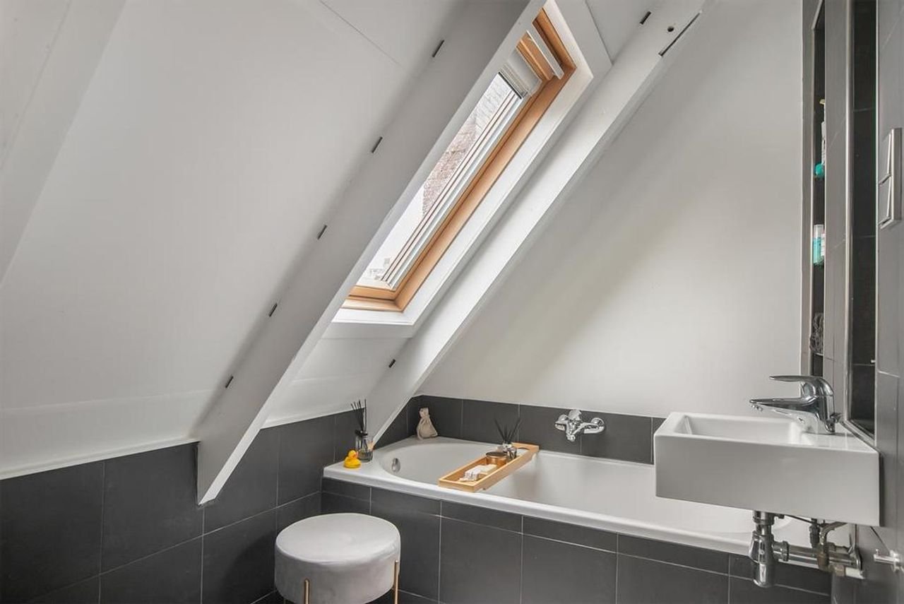 Gemeubileerd appartement van 101 m² in De Pijp - Afbeelding 17